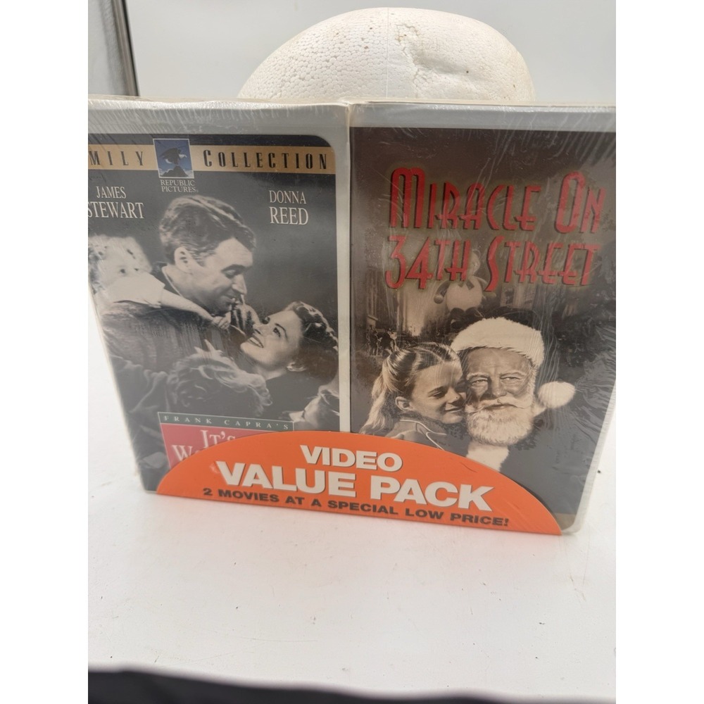 It's A Wonderful Life And Magic On 34th Street VHS Set